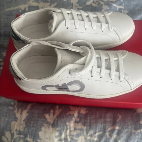 Salvatore Ferragamo Classic White Sneakers - Picture 2 of 10